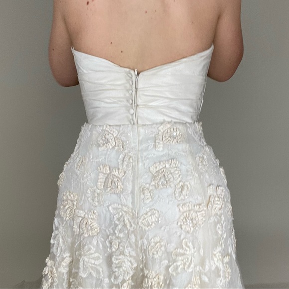 Watters Brides strapless wedding dress with train - Picture 11 of 16